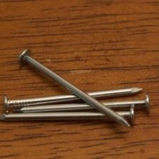 Clous à bois tête plate homme