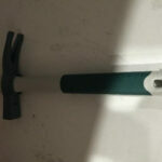 Marteau de coffreur aimanté 700 g emmanché fibre