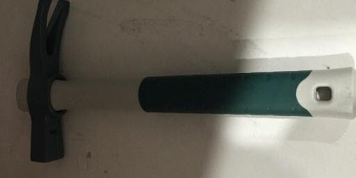 Marteau de coffreur aimanté 700 g emmanché fibre